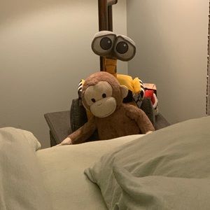 Meet your Posher, Troy